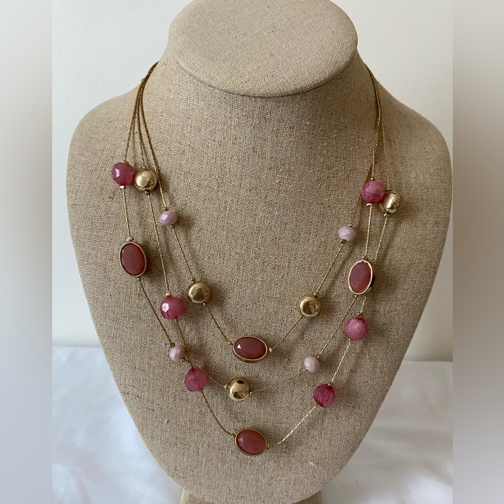 NEW YORK & CO PINK BEADED NECKLACE